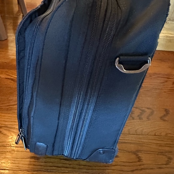 Briggs&Riley verb rolling briefcase w/ lifetime repair guarantee - Picture 14 of 16